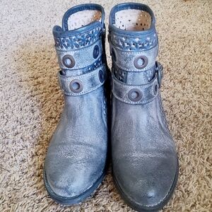 Circle G Distressed Blue Shortie Boots